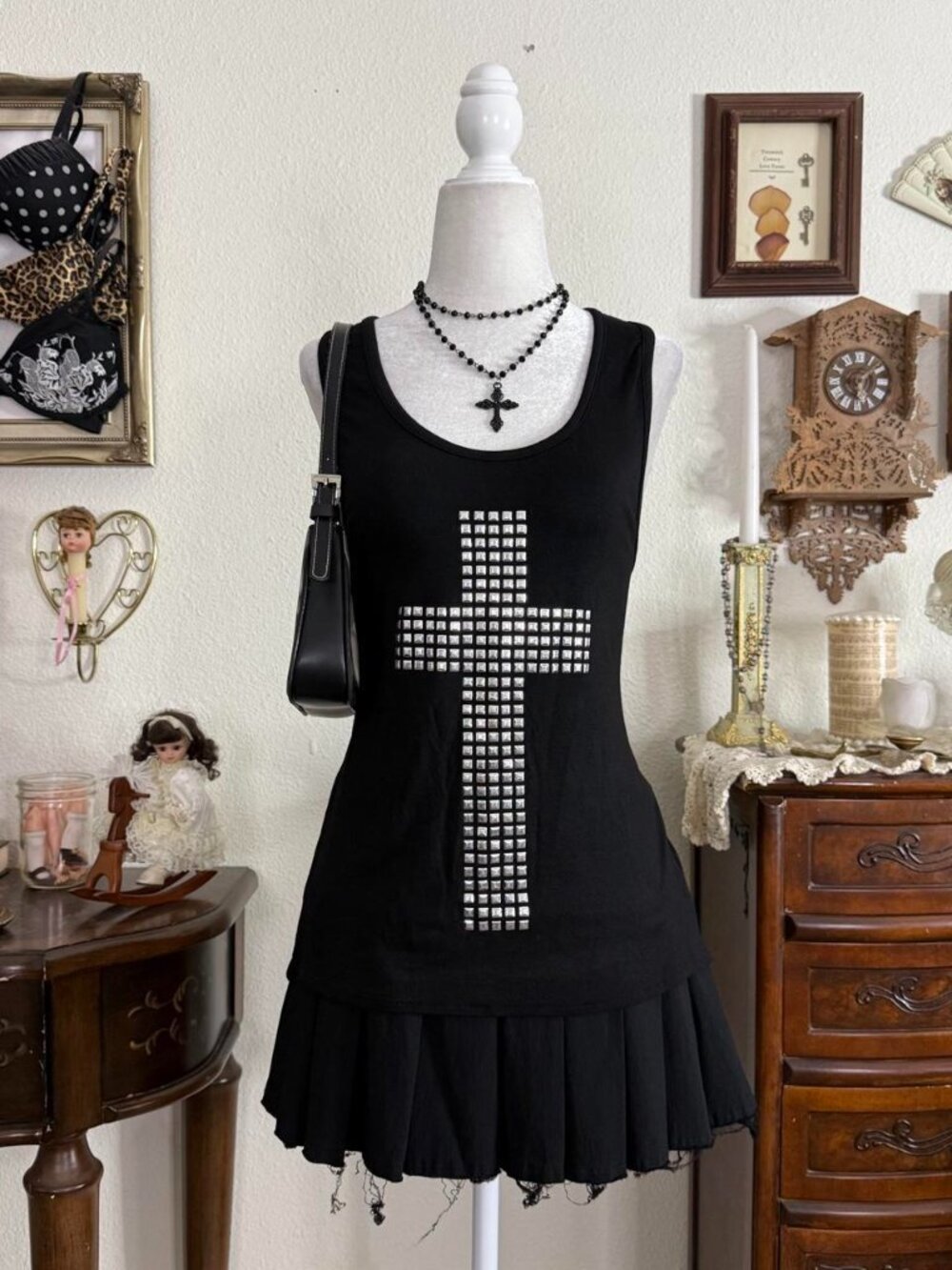 Indie sleaze goth grunge studded cross print tank top